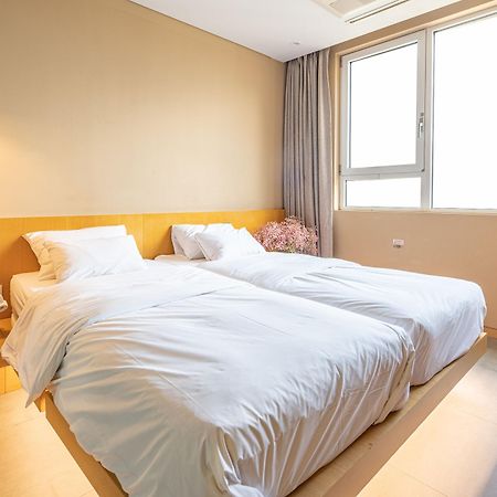 Hotel The Designers Hongdae Seoul Exterior photo