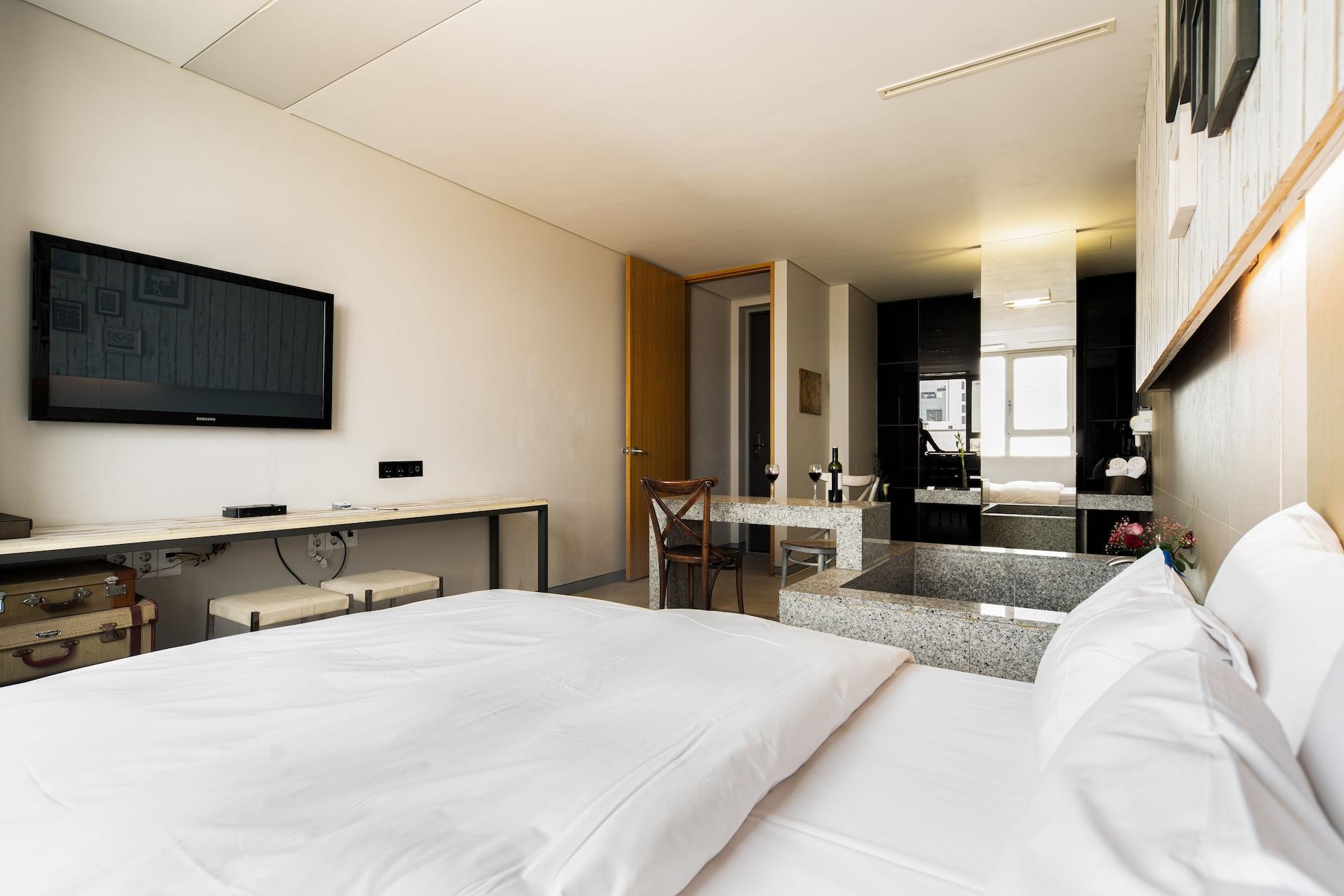 Hotel The Designers Hongdae Seoul Exterior photo