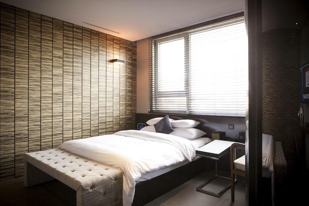 Hotel The Designers Hongdae Seoul Exterior photo