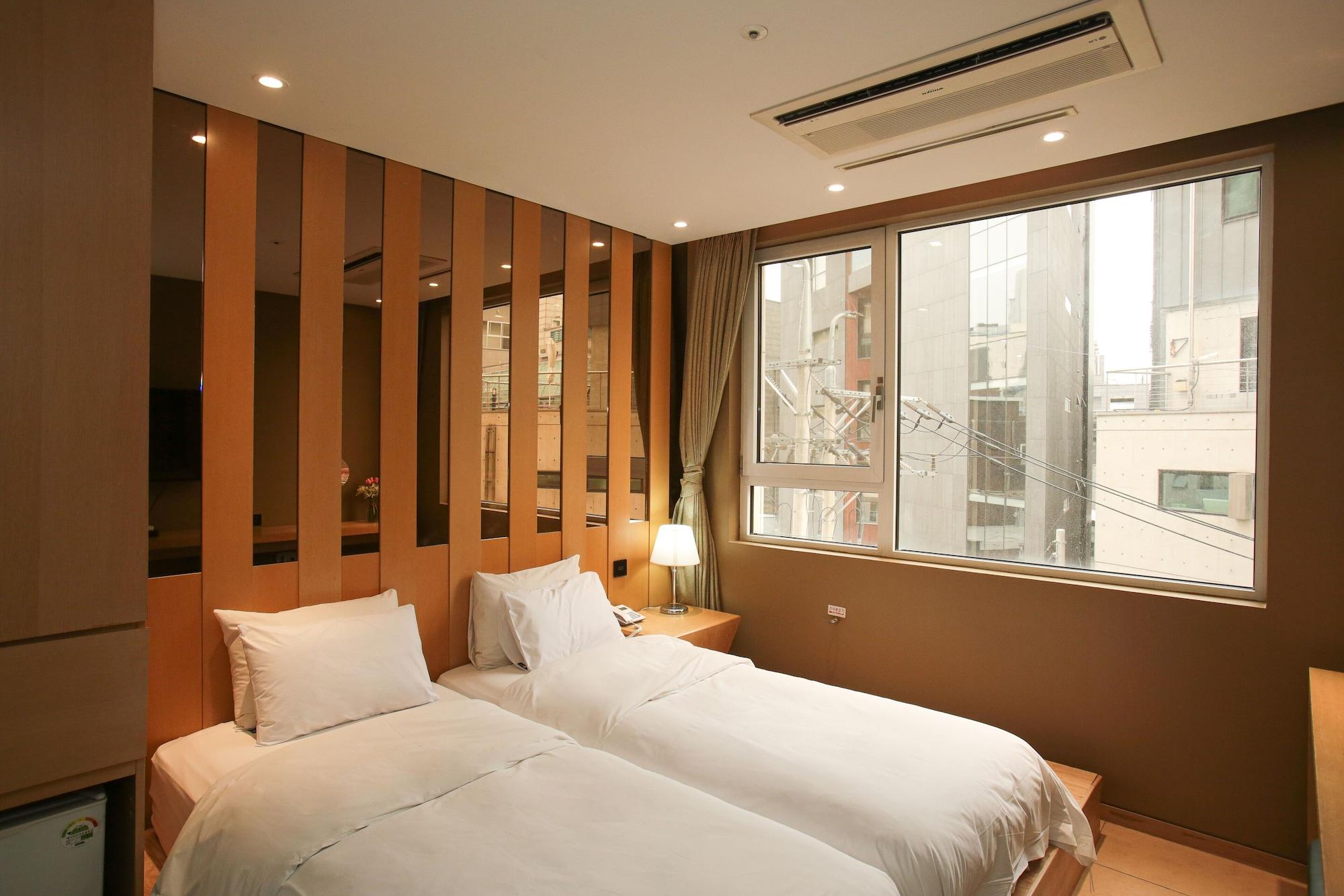 Hotel The Designers Hongdae Seoul Exterior photo
