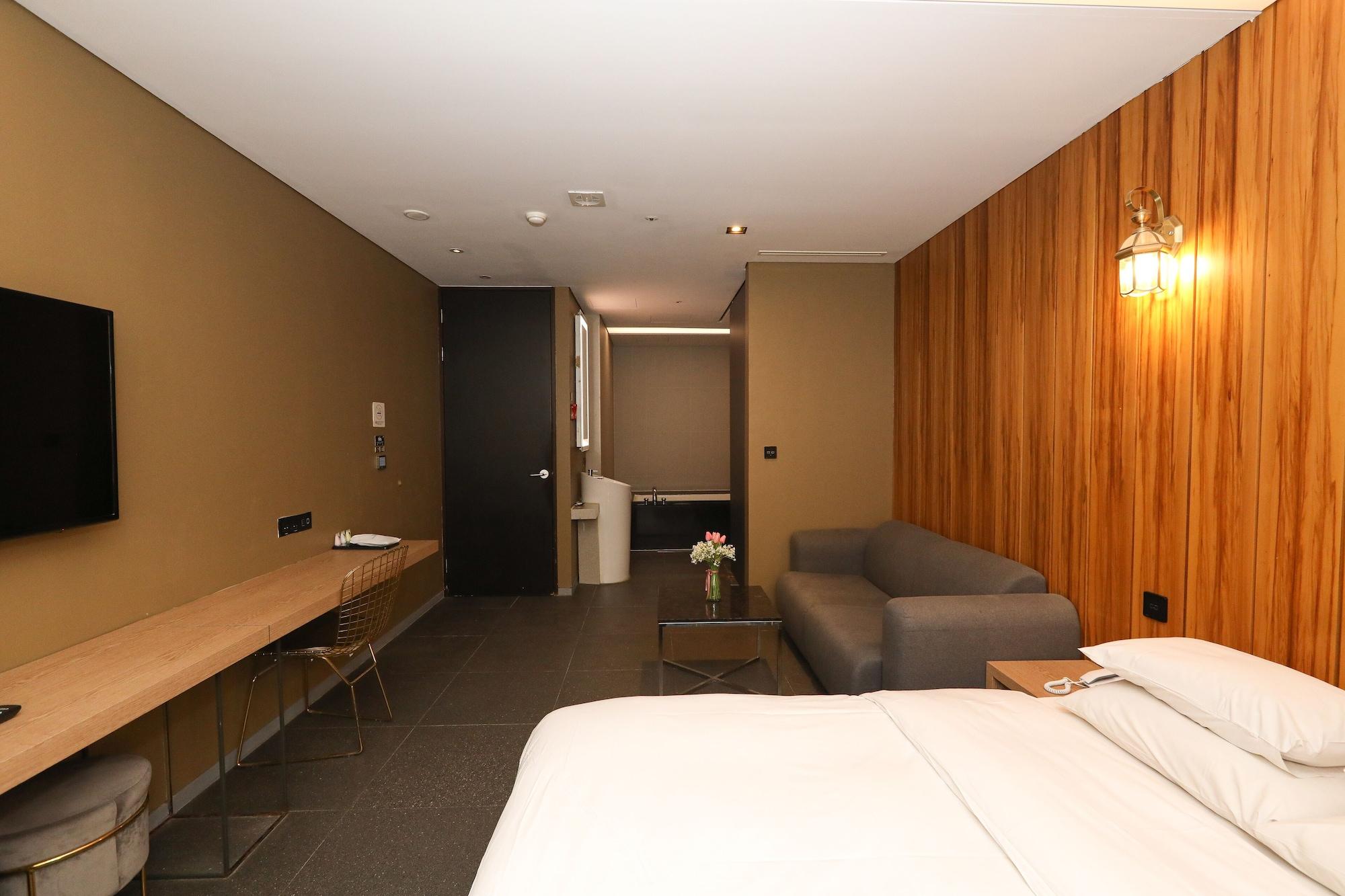 Hotel The Designers Hongdae Seoul Exterior photo