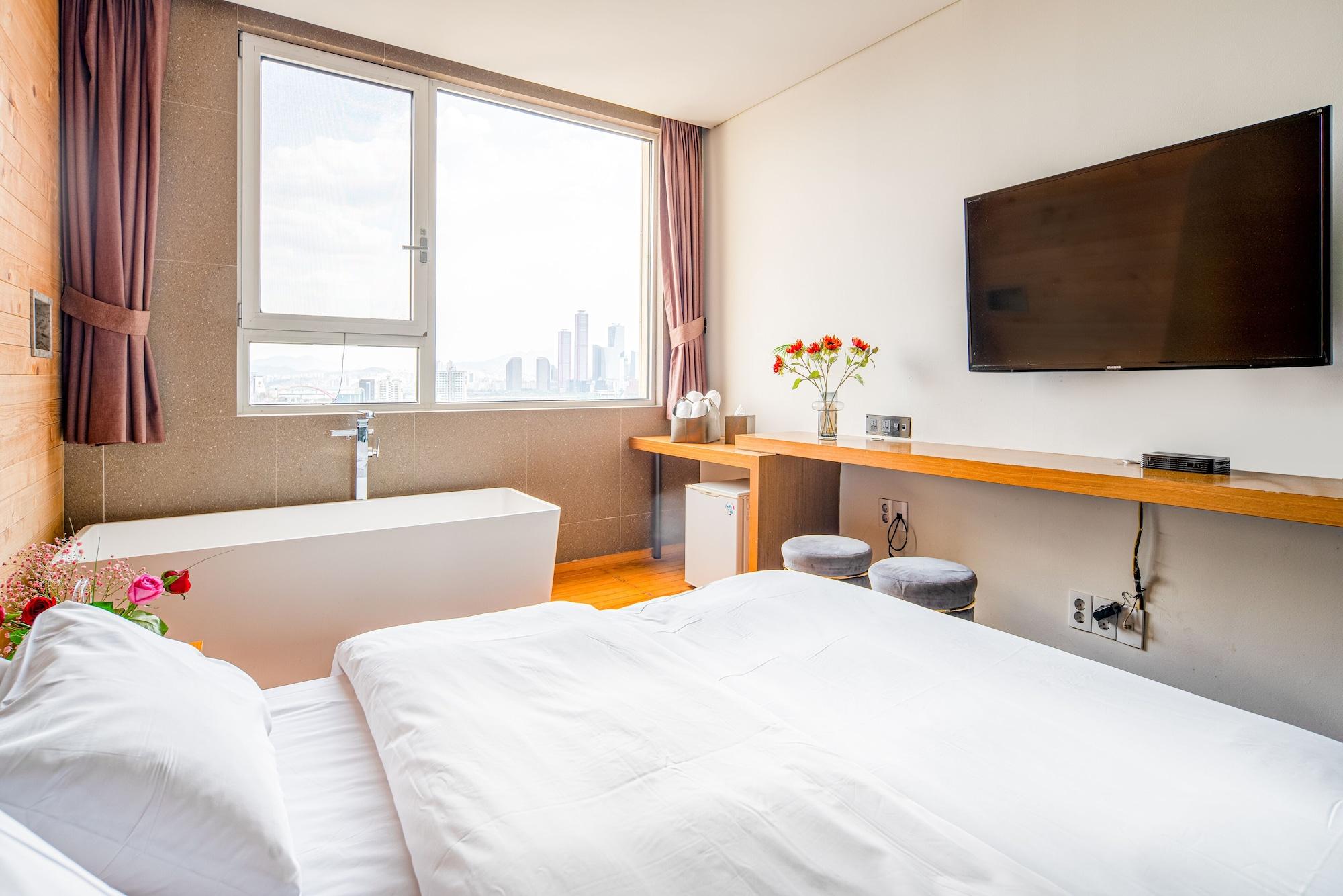 Hotel The Designers Hongdae Seoul Exterior photo