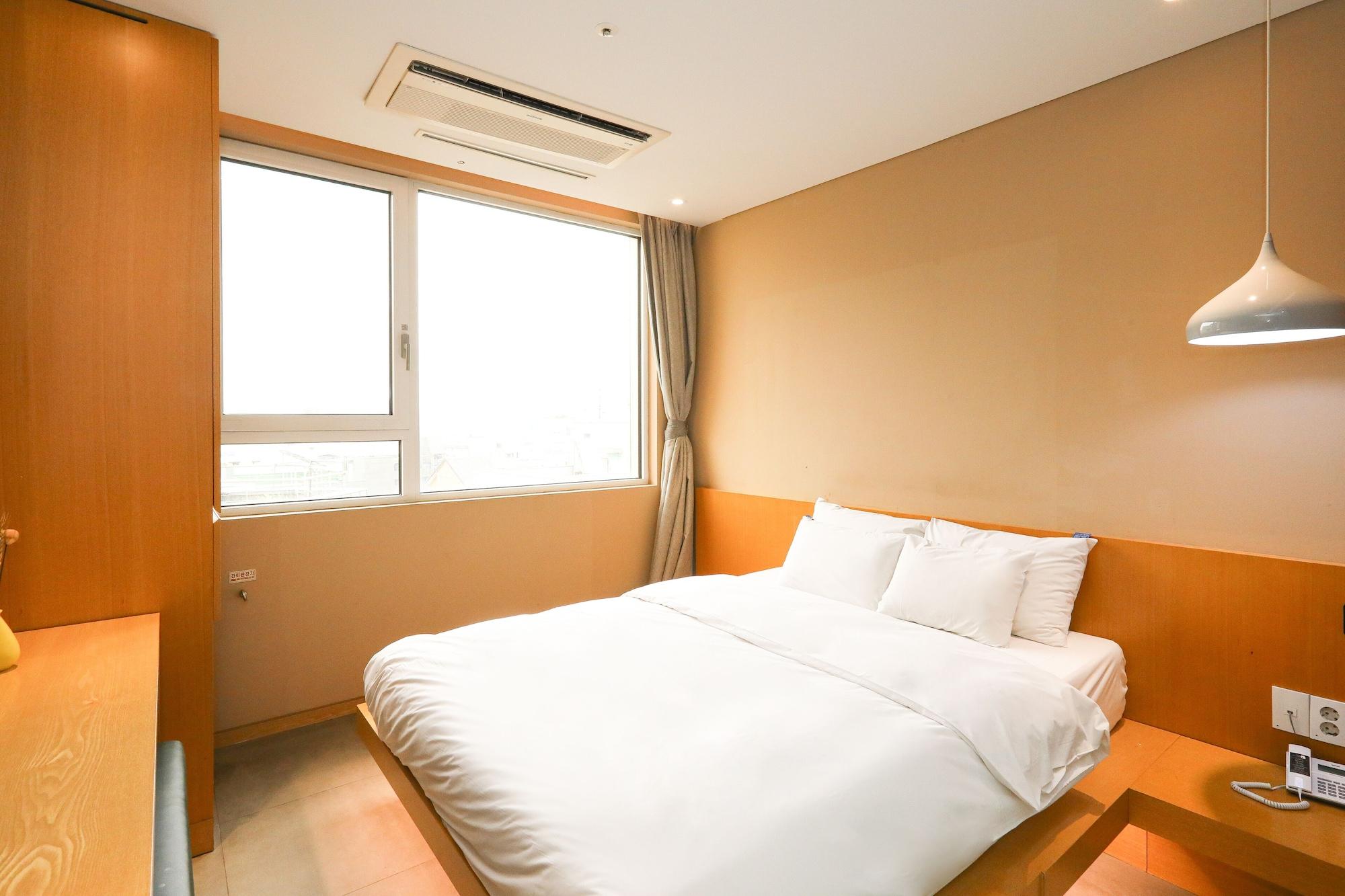 Hotel The Designers Hongdae Seoul Exterior photo