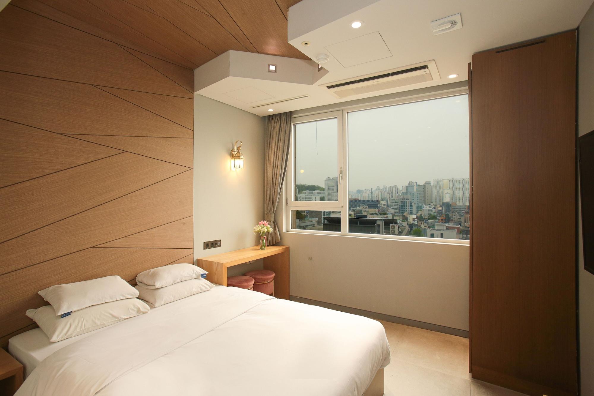 Hotel The Designers Hongdae Seoul Exterior photo